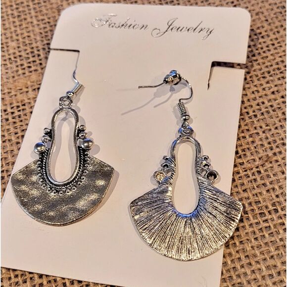 1-1/2" Tribal Fan Dangle Aluminum Alloy French Wire Earring Silver Lightweight - Picture 5 of 5